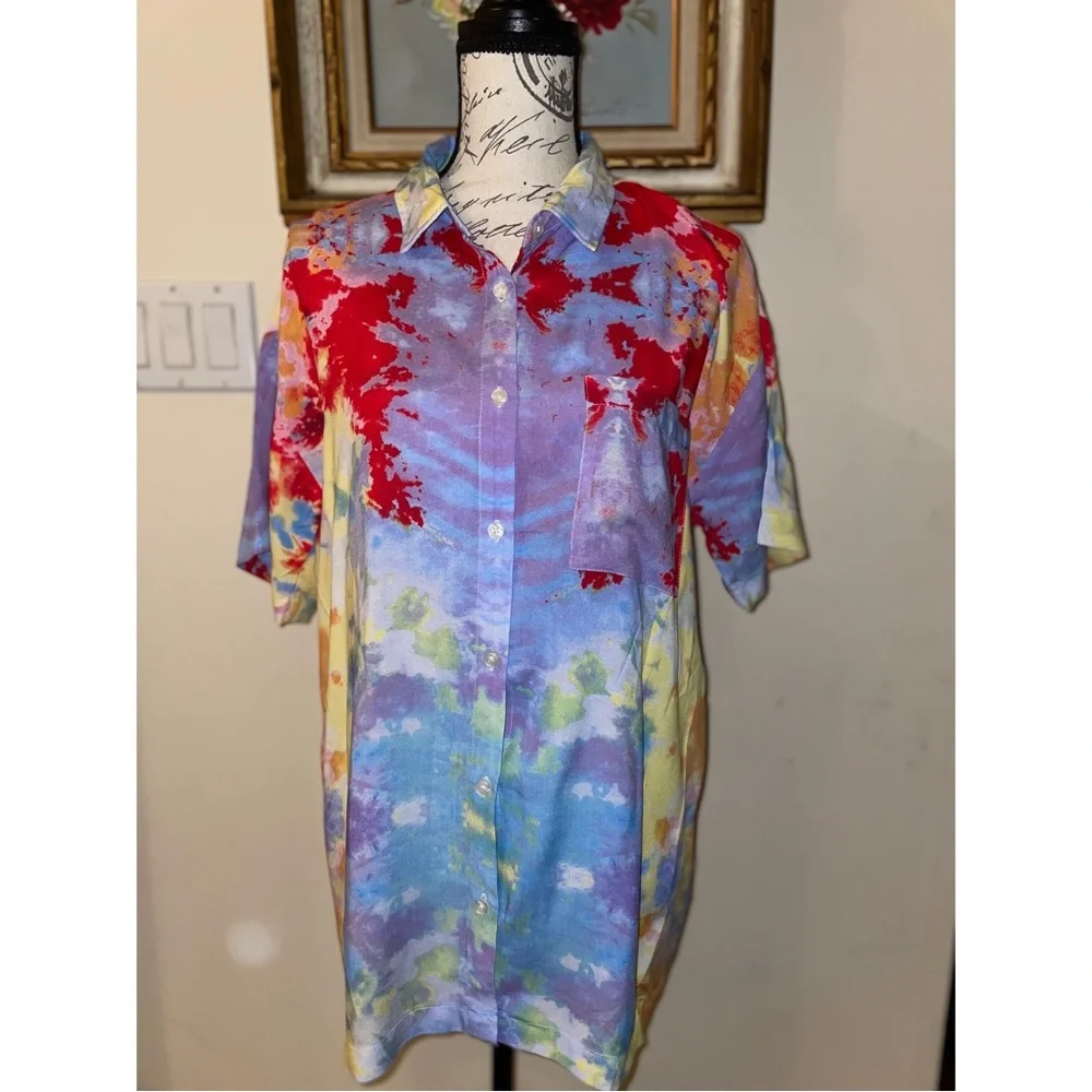 Forever 21 Tie Dye short sleeve button up Men’s Shirt Top Colorful - Picture 2 of 7